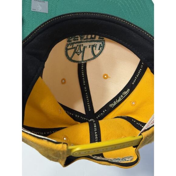 Mitchell & Ness Seattle Supersonics Hardwood Classics Embroidered Snapback Hat - Picture 8 of 16